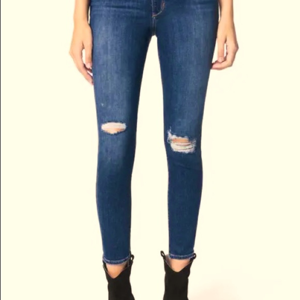 Joe’s Jeans size 24 Distressed